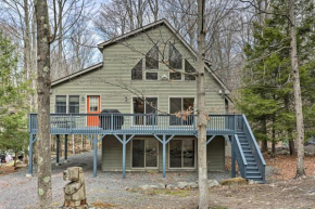 Peaceful Poconos Cabin with Lake Access and Views